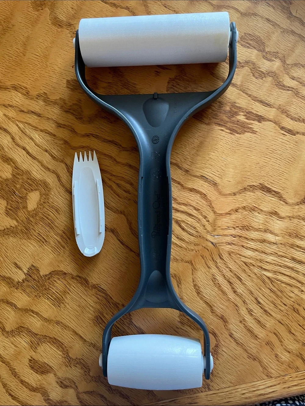 Pampered Chef Dual White Ceramic Rolling Press with Gray Handle